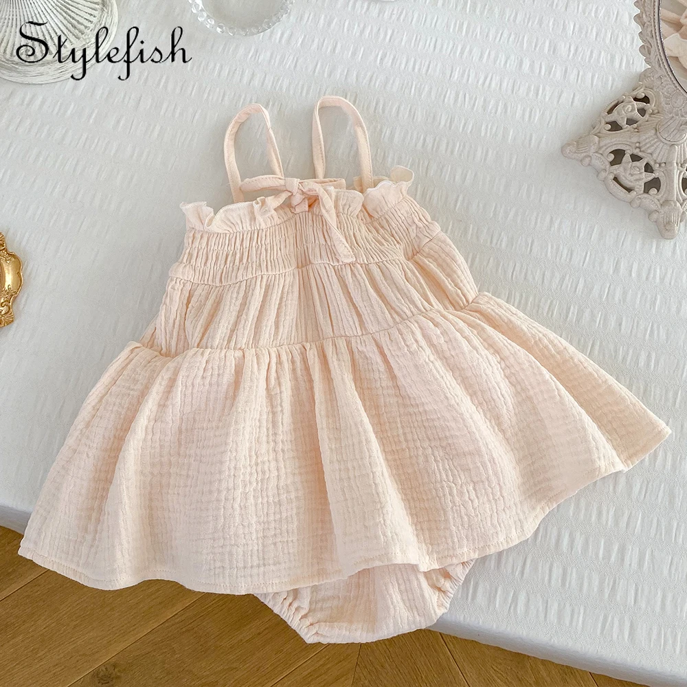 

INS summer clothing baby and children's one piece clothing, female baby suspender vest, buttocks, skirt, triangle, and jumpsuit