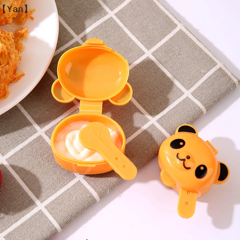 4pcs Mini Seasoning Sauce Dispensing Bottle Portable Ketchup Salad Dressing Container For Bento Lunch Box Kitchen Accessories