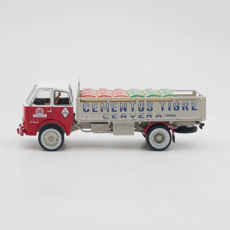Ixo 1:43 Truck Pegaso 1031 CEMENTOS TIGRE Diecast Car Model Metal Toy Vehicle