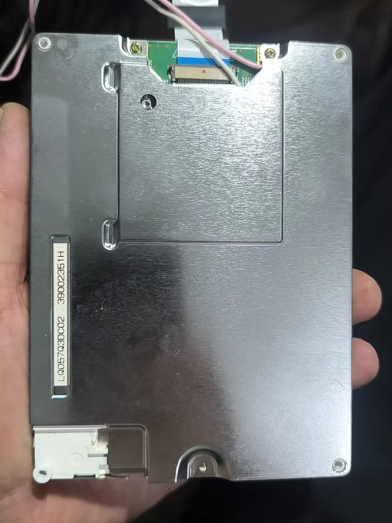 

5,7-дюймовый ЖК-экран LQ057Q3DC02, проверен на нормальную работу перед отправкой.