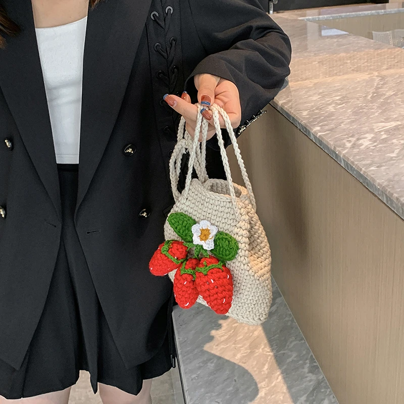 2023 new hand-woven crochet wool bag fruit strawberry lovely cross-body women\'s bag knitting bucket bag