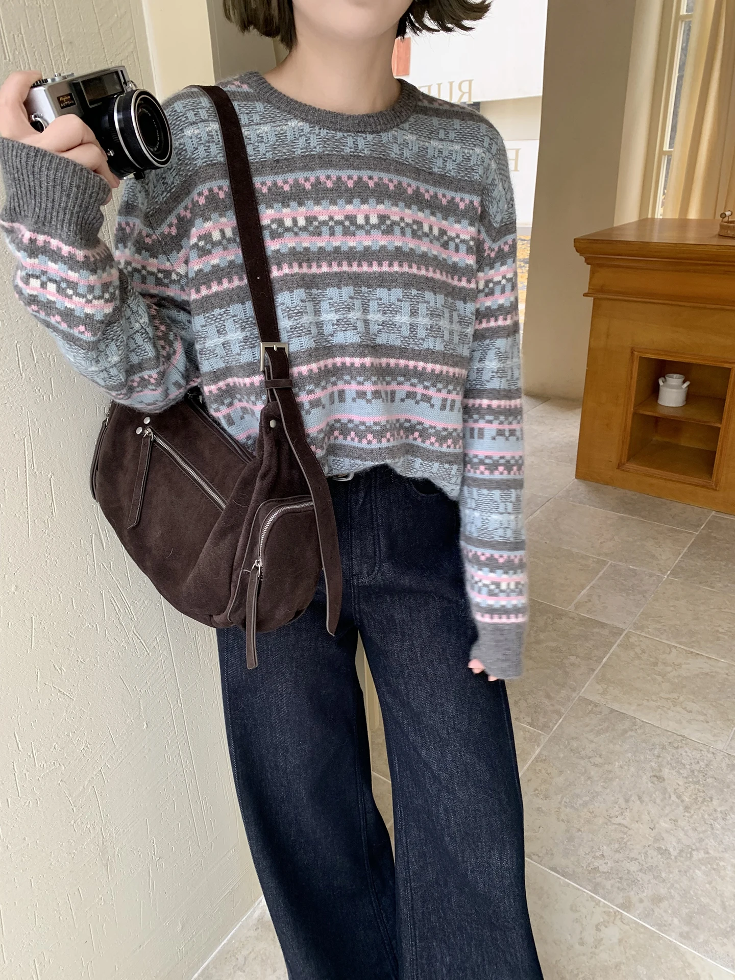 

Женский винтажный свитер Elinsu с круглым вырезом и узором Fair Isle, свободного кроя, стройнящий, универсальный, из смесовой шерсти, с длинными рукавами