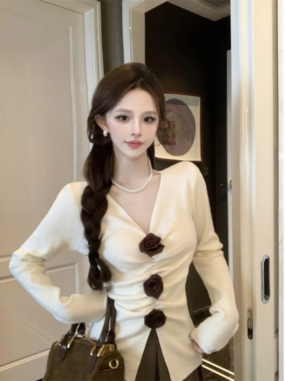 

Осенне-зимний вязаный облегающий топ с v-образным вырезом, женский топ из полиэфирного волокна с модным дизайном и розами