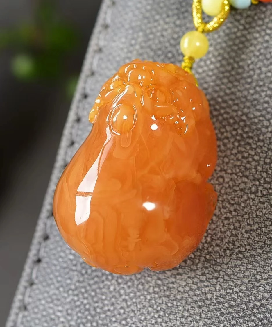 

Natural Orange Amber Pendant Flower Red Amber 36x36x12mm Pi Xiu Gemstone Pendant Necklace Jewelry AAAAA