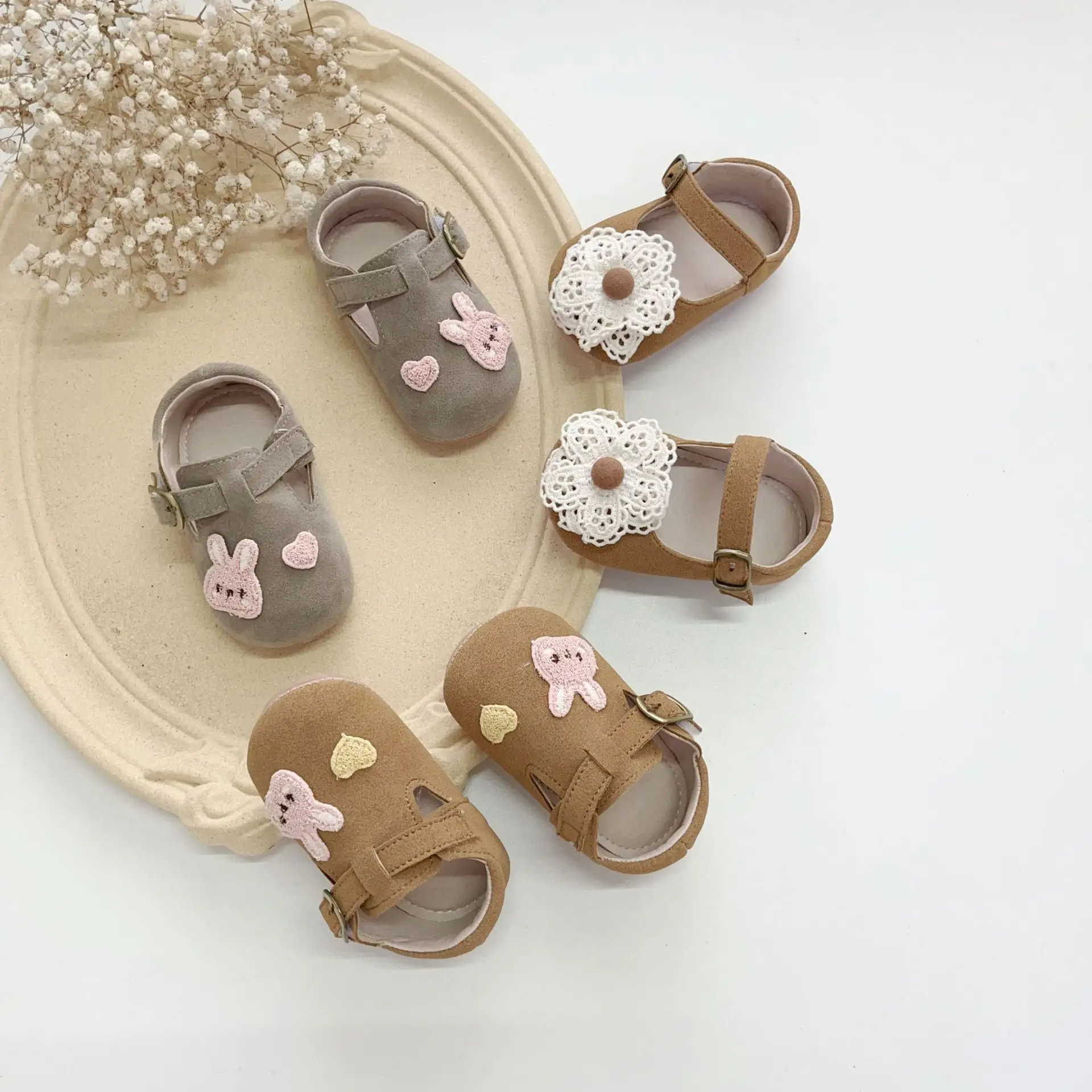 

2025 Fall Baby Girl First Walkers Korean Style Bunny Details Velcro Soft Sole Non-Slip Shoes 0-24 Months​