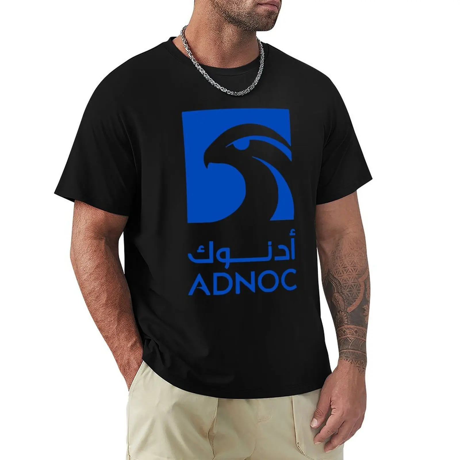Футболка с логотипом Adnoc, повседневная уличная одежда, с коротким рукавом.