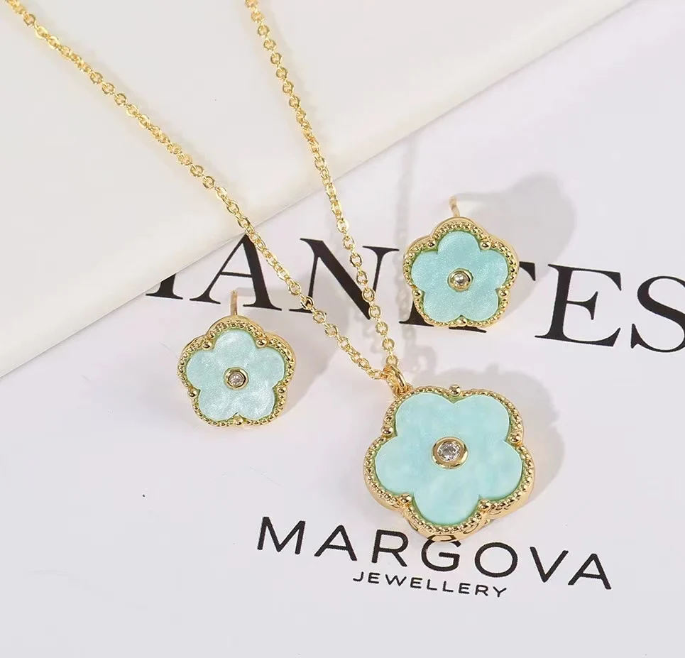 Clover New Design Flower Plant Pendant Necklace Earrings Jewelry Set Women\'s Stainless Steel Chain High Quality Luxury Bride