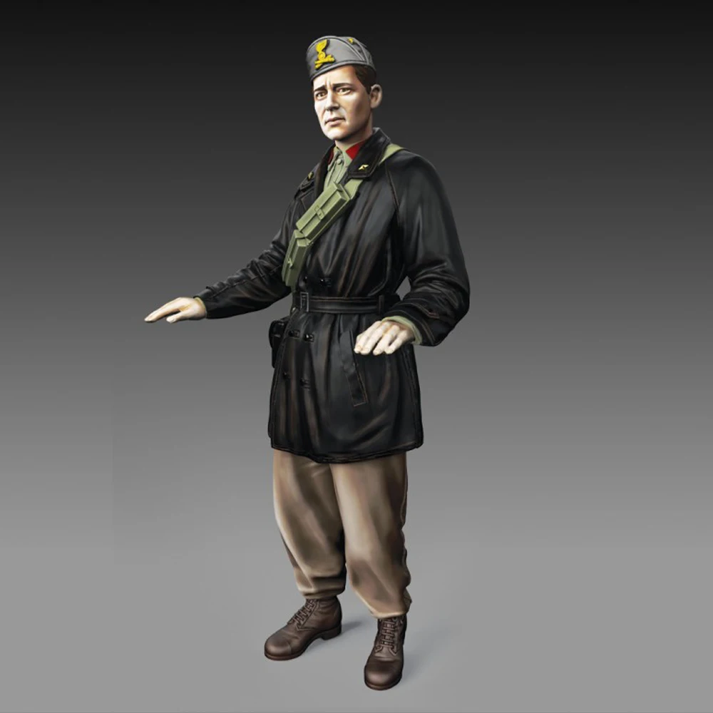 1/35 Italian tanker soldier, Resin Model figure soldier, WWII Military themes, Unassembled and unpainted kit