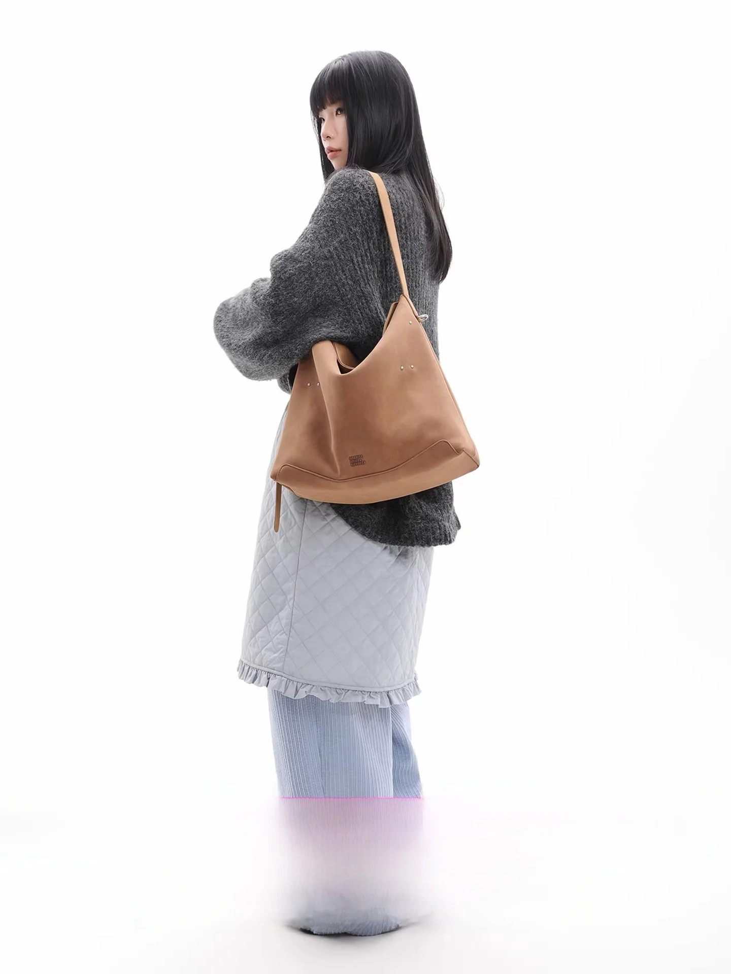 Nuevo Bolso Hobo de Hombro Individual para Viajera, Diseño Original, con Decoración de Uñas de Arroz Caramelo, Colección Primavera 2026, Cierre de Aleación de Zinc