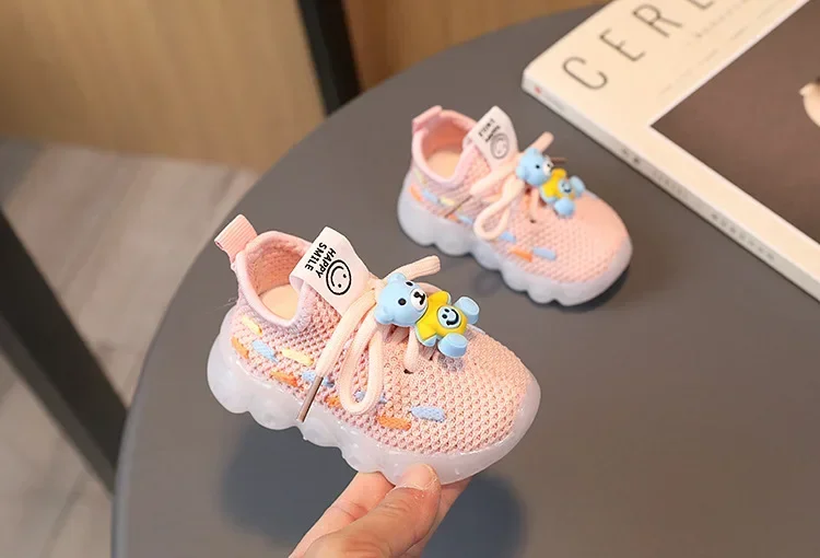 Mode kinder Leuchtende Turnschuhe LED Blinkende Schuhe für Mädchen Baby Casual Schuhe Frühling Herbst Heißer Verkauf Kleinkind Sport Schuhe – Detail 11
