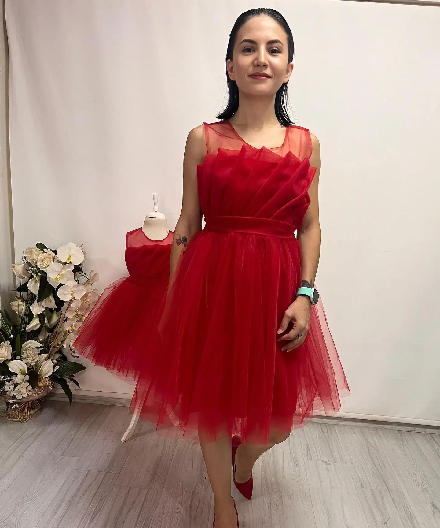 Red Midi Woman Prom Dress For Photoshoot Sexy Sheer Neck Sleeveless Bridal Morning Robe Evening Gown Tulle Sleepwear Customized
