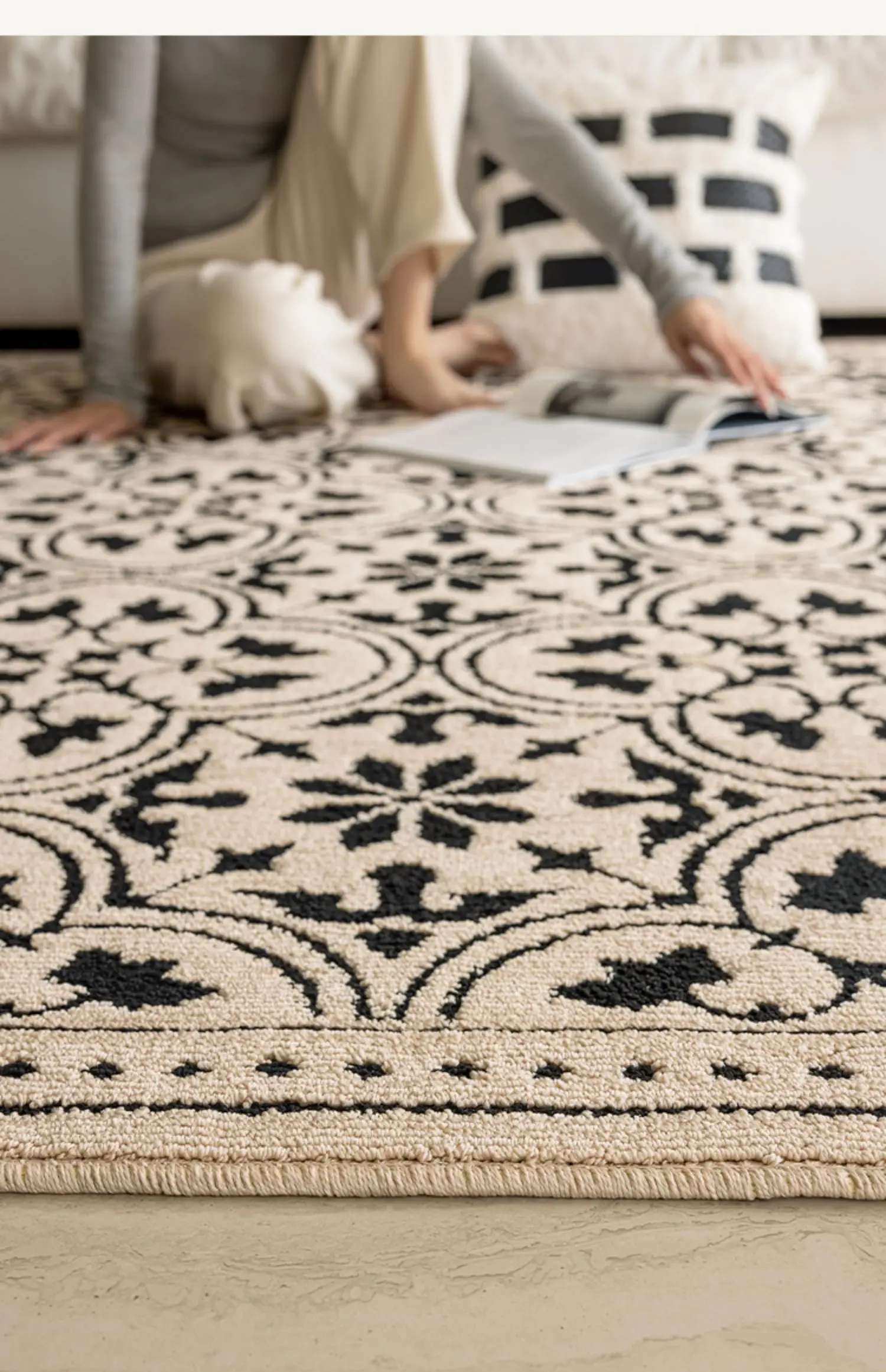 VIKAMA French Wipeable & Washable Living Room Carpet Light Luxury Premium Stain Resistant Carefree Bedroom Floor Mats Home Decor