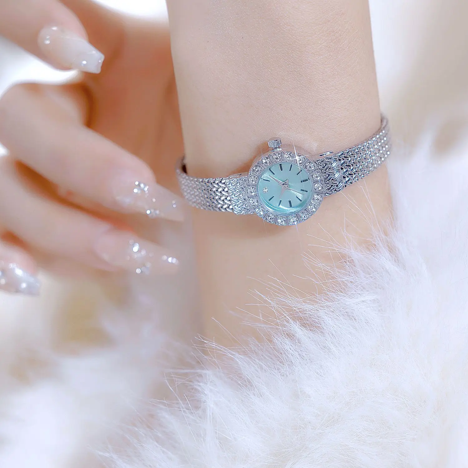 Sea Blue Rhinestone Dial, Luxury Steel Strip, Women's Watch, Casual Waterproof Quartz Watch, Perfect for Valentine's Day Gift