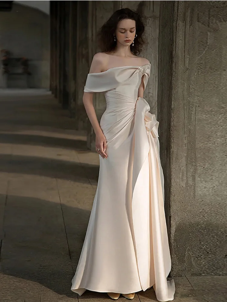 

Elegant Satin Solid Wedding Dress Women's Elegant Off Shoulder Backless Pleated Bow Prom Gown Luxury Vintage Slim Fit Dresses