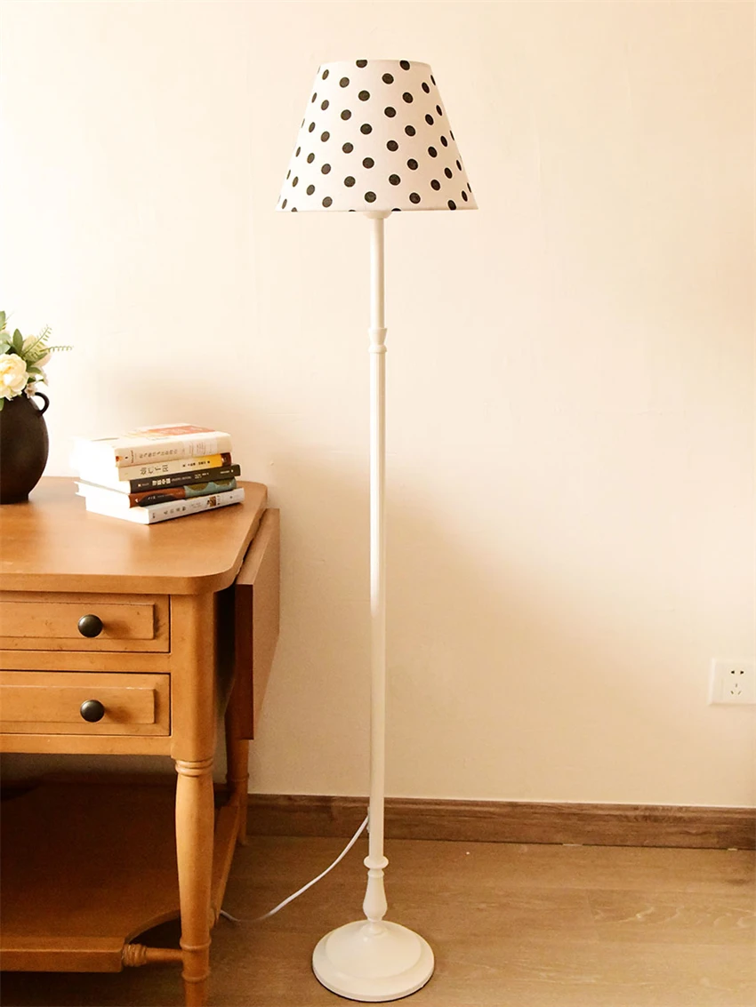 Retro black white polka dot cloth floor lamp French literary Nordic bedroom bedside study reading straight pole floor lights
