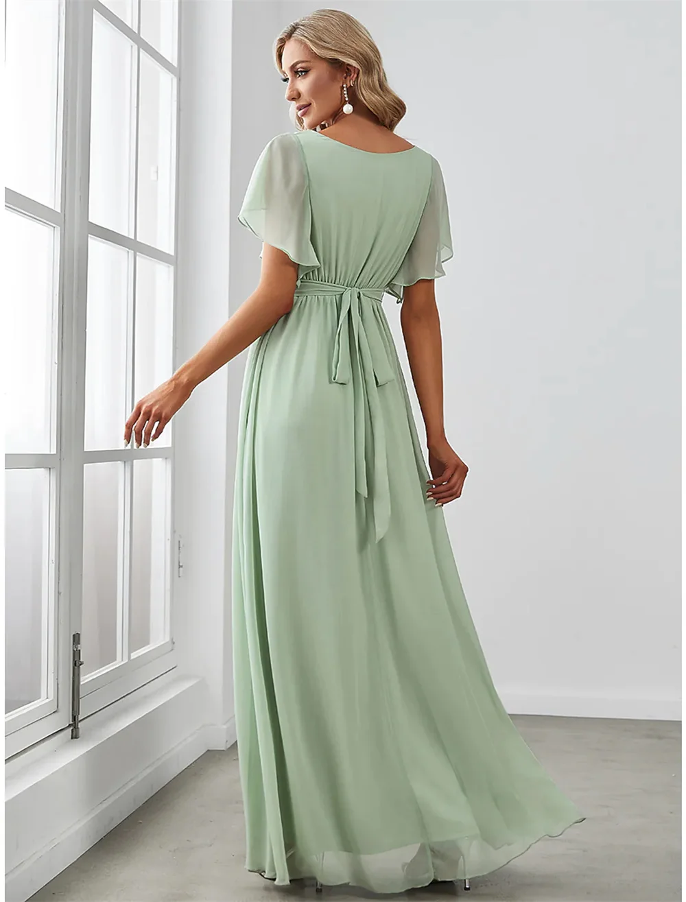 A-Line Bridesmaid Dress V Neck Short Sleeve Elegant Stretch Chiffon with Ruffles Solid Color elegant dress women for wedding par