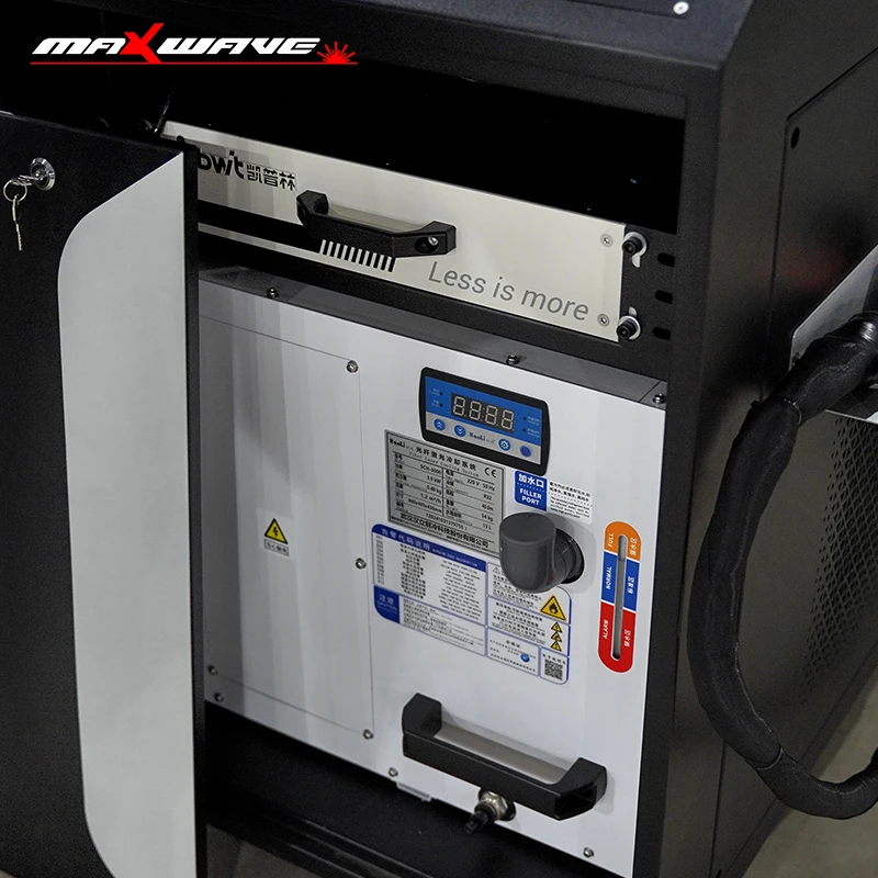 ماكينة لحام بالليزر سلك أوتوماتيكي لتبريد المياه 1kw-3kw للفولاذ المقاوم للصدأ الكربون الصلب الألومنيوم 15 مللي متر