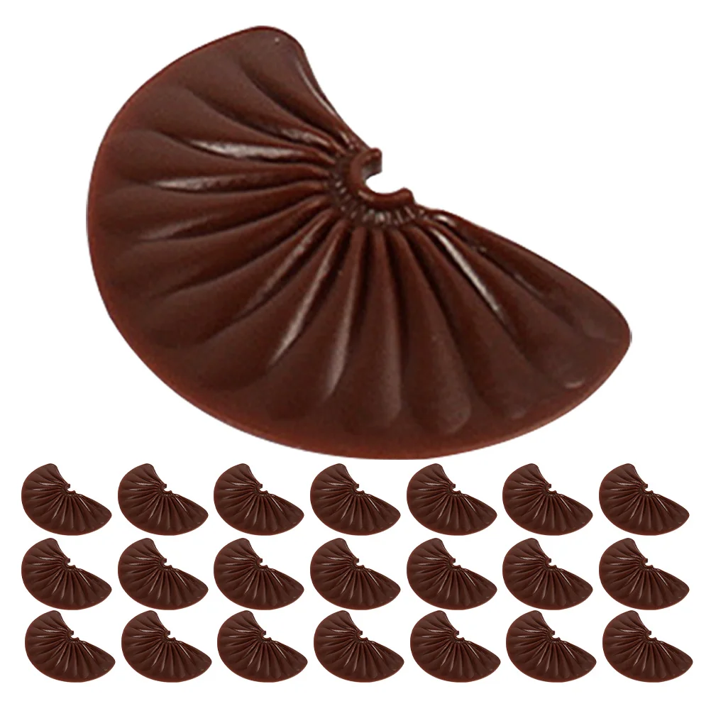 

24Pcs Simulated Chocolate Pieces Realistic Durable Fake Chocolate Decorative Props for Home Hotel Party Display