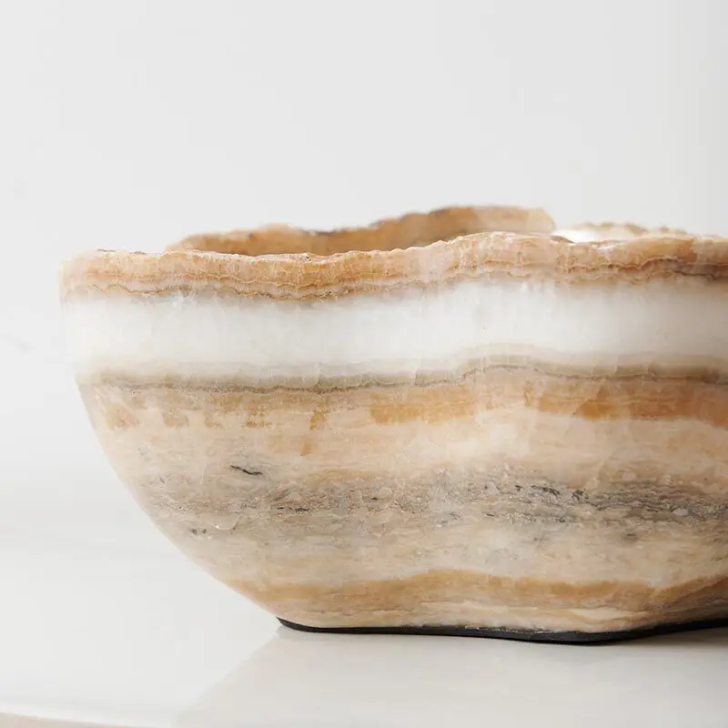Indonesia imported irregular natural agate bowl creative home decoration mineral texture storage fruit plate art bowl