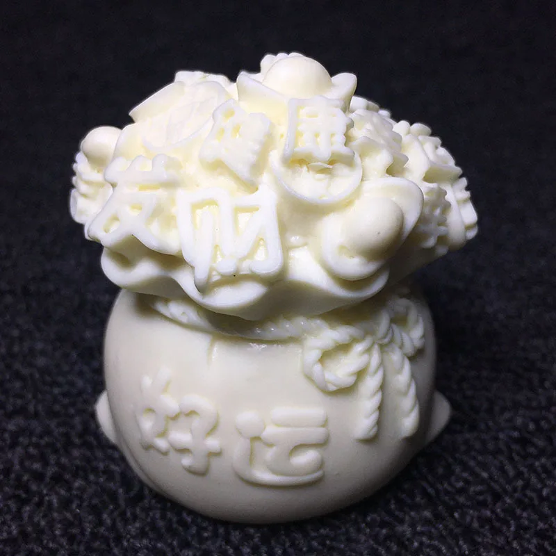 

Ivory Nut Carving Big Luck Lucky Bag5.8*5.5*5cmBodhi Seeds Coconut Wood Crafts Factory Direct Supply