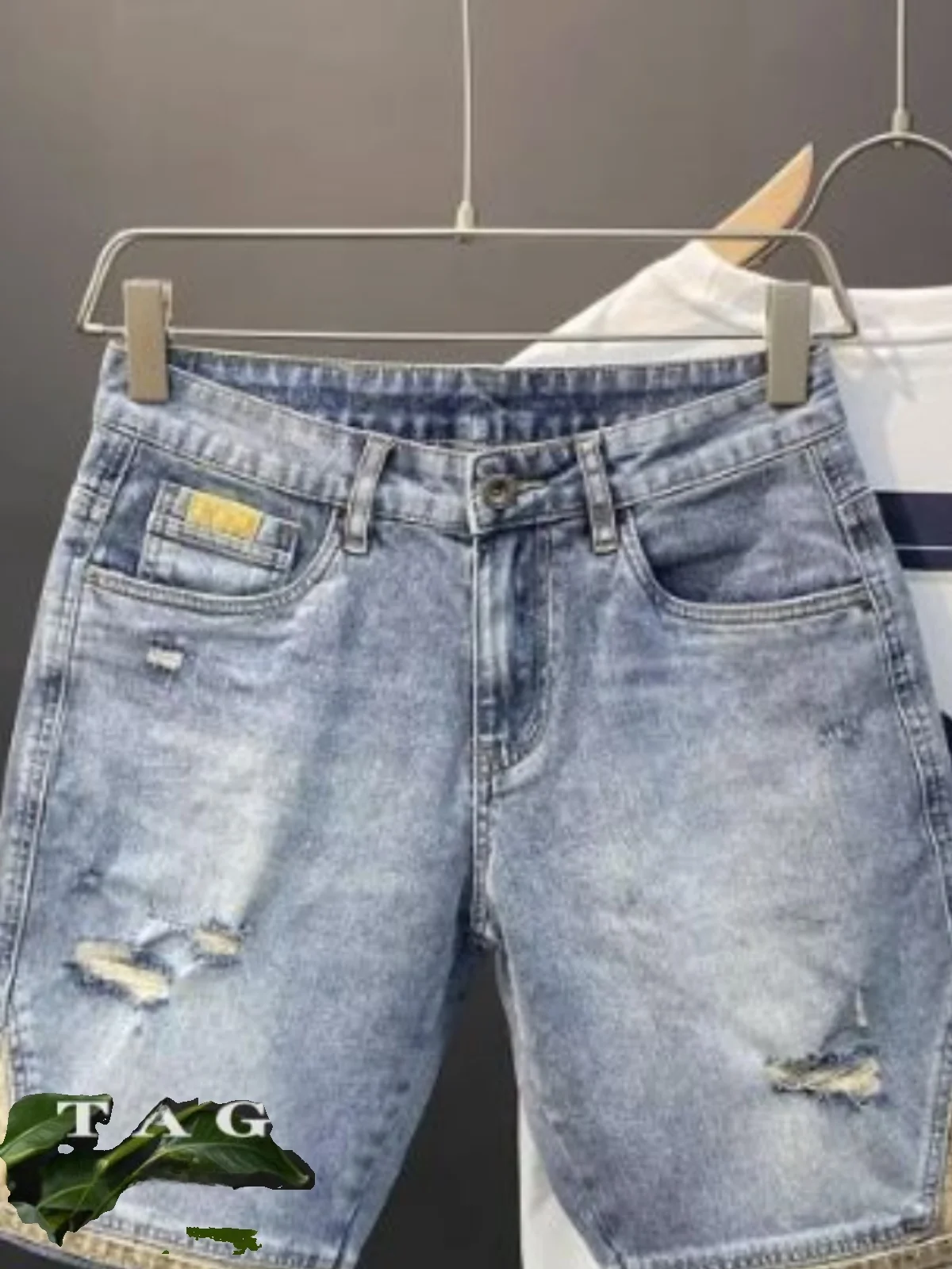 Bermuda Jeans Masculina Fina de Verão, Estilo Coreano Rasgado, Marca da Moda, Corte Slim, Crimento Médio, Cintura Alta, De...
