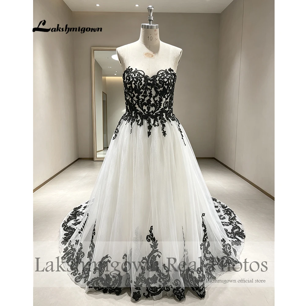 Lakshmigown Schickes Schwarz-Weißes Hochzeitskleid mit Spitzenapplikationen, Herzausschnitt, Ärmellos, Lange Brautkleider, Echte Fotos, Maßanfertigung – Detail 5