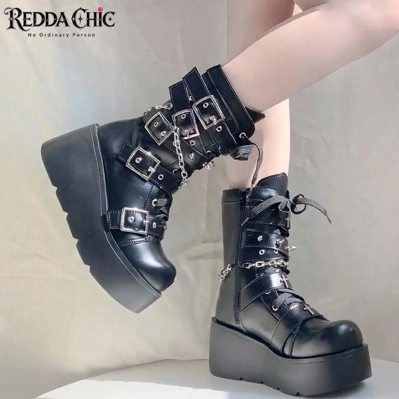botines-de-plataforma-gruesa-reddachic-para-mujer-estilo-lolita-con-cadena-tachuelas-punta-redonda-cinturon-y-detalles-en-cuero-botas-de-estilo-militar-accesorio-alternativo