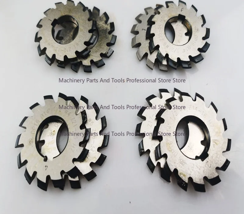 HSS Gear Milling Cutter Modulus Degrees Disc Spur Gear Milling Cutter Straight Tooth M0.5 M0.6 M1M1.5 M2 M2.5 M3 M4 M5 HSS Gear