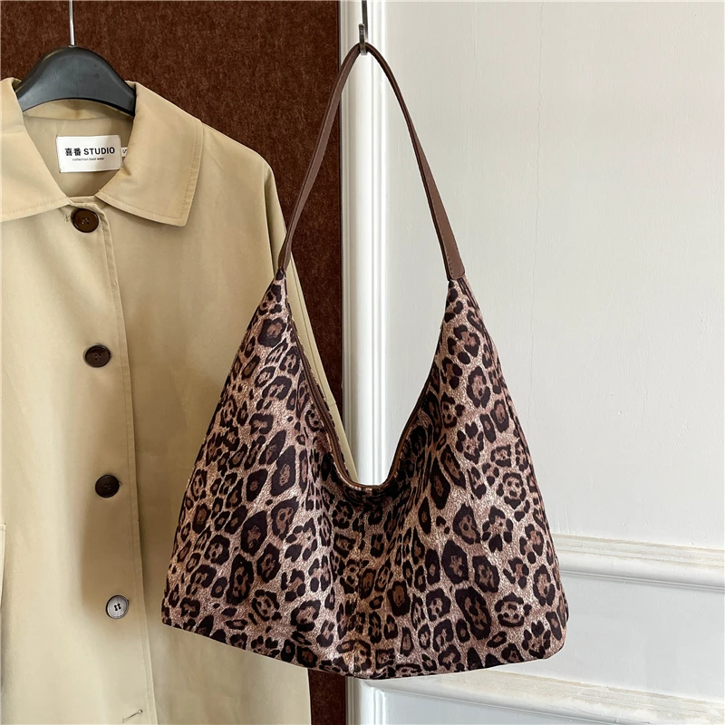 

Elegant Women Luxury High End Leather Shoulder Bag Classic Fashion Tote Handbag Crossbody Daily Style