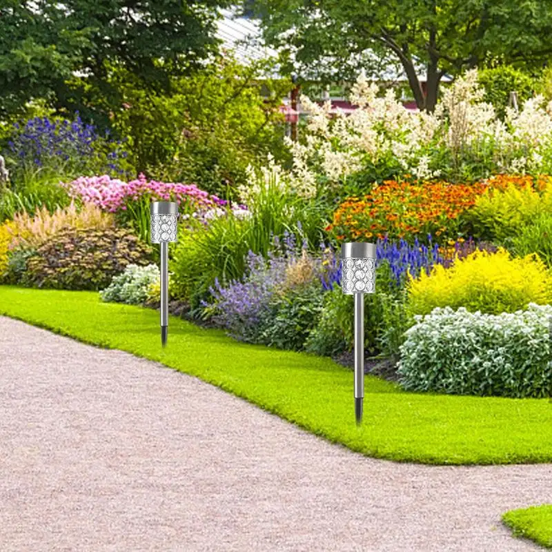 Spot lumineux solaire sur piquet, éclairage de paysage, idéal pour un jardin, une passerelle ou un sentier, 4 unités