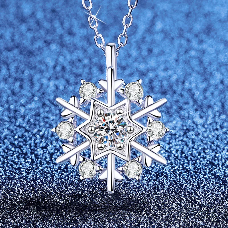 

Рождественское платиновое ожерелье PT950 из 18-каратного золота с муассанитом, вращающаяся снежинка, дрейфующее темпераментное ожерелье, простой и роскошный кулон
