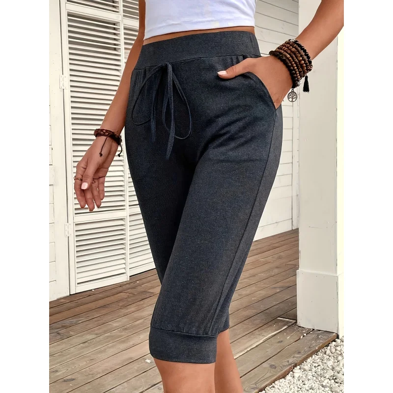 

Women'S Elegant Three Quarter Length Shorts, Slim Fit Solid Color Knit Fabric, Polyester 95% Elastane 5%, Elastic Waist with Fak