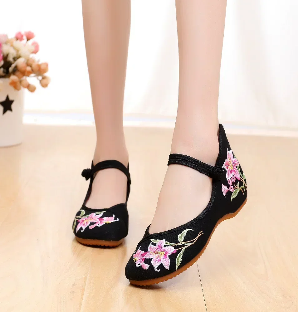 Casual Shoes for Women Fashion Vintage Elegant Ethnic Style Embroidery Streetwear Chinese Style Women\'s Shoes Summer New