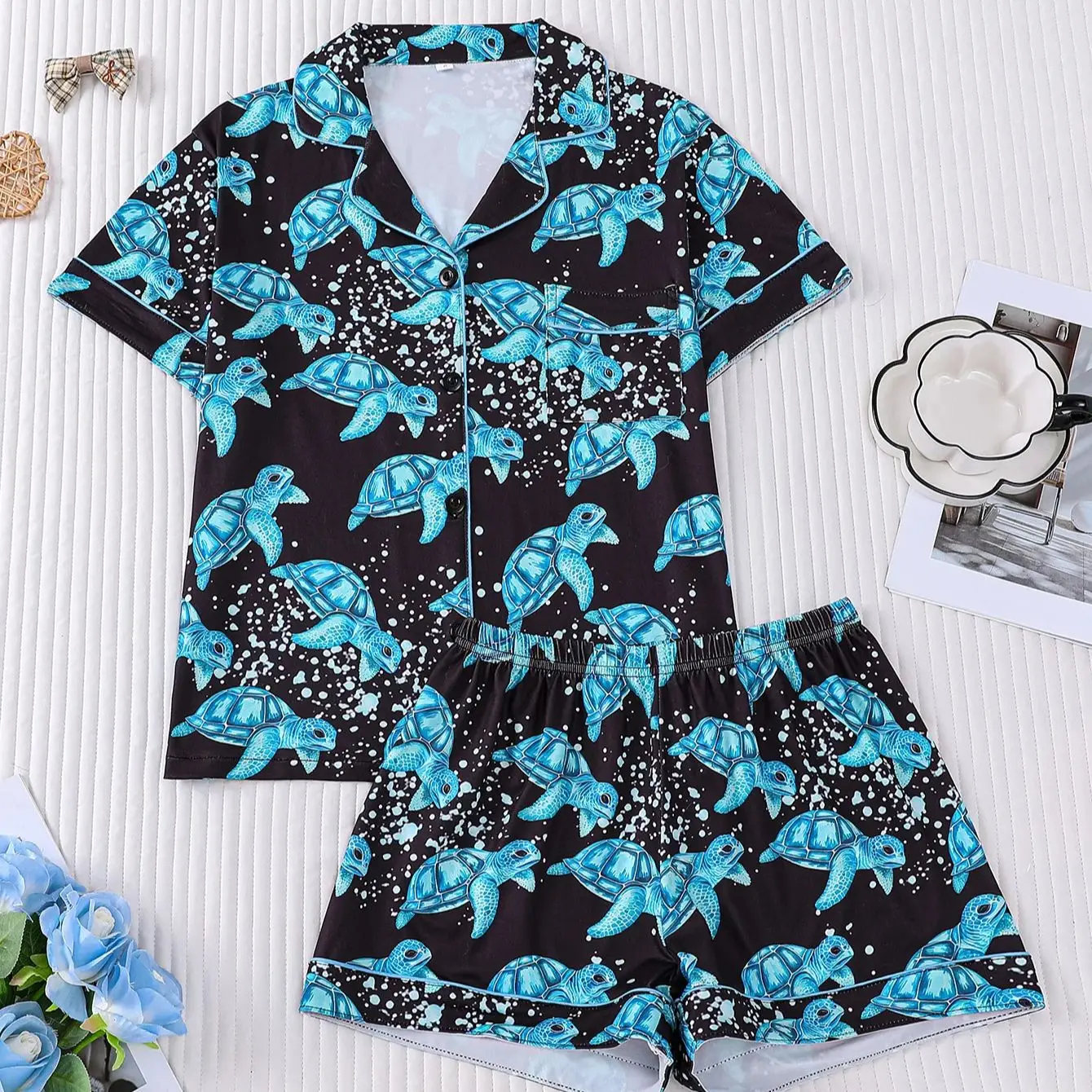 Novelty Blue Sea Turtle Women's Pajamas Set Black Print Blue Trim Lapel Collar Short Sleeve Shorts Soft Comfy Home Wear