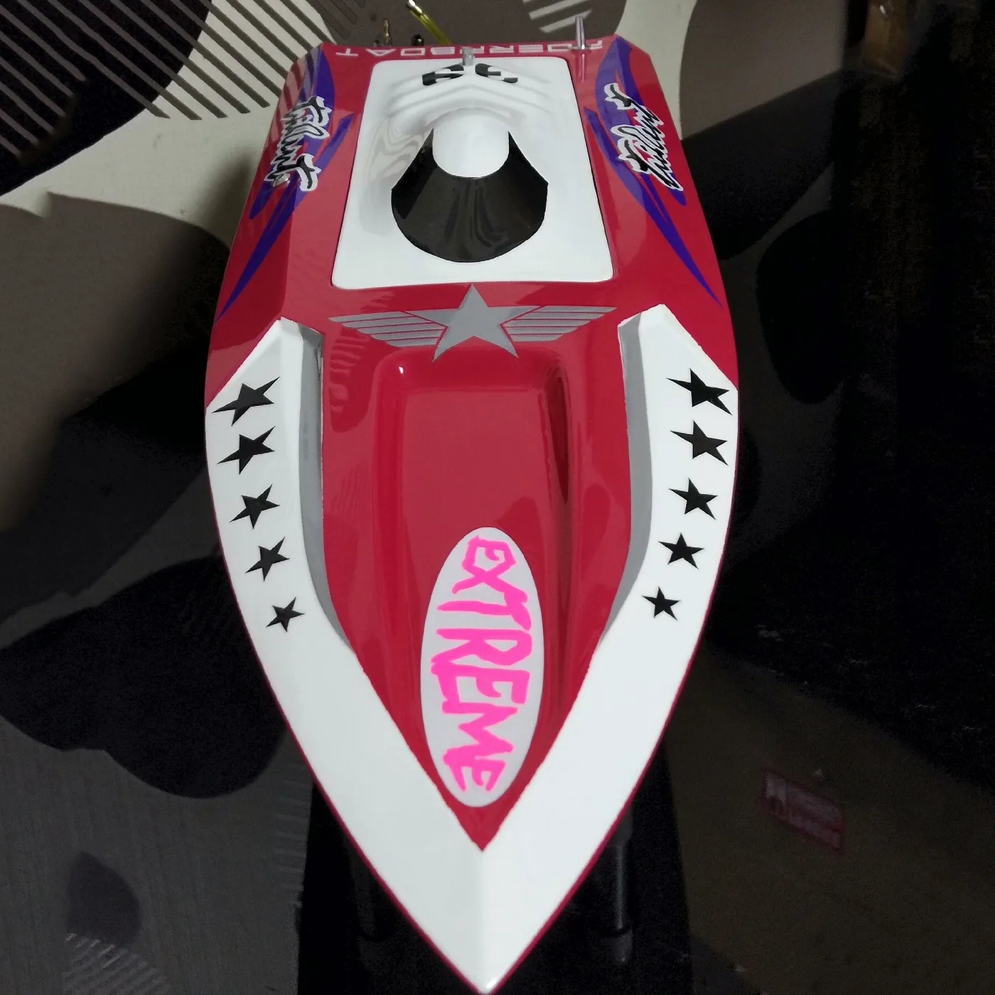 

75 см радиоуправляемая лодка DTRC H640 с дистанционным управлением, скоростной катер, материал из стекловолокна, автомобиль, металлическая краска, радиоуправляемая лодка, корпус, игрушка для взрослых, подарок