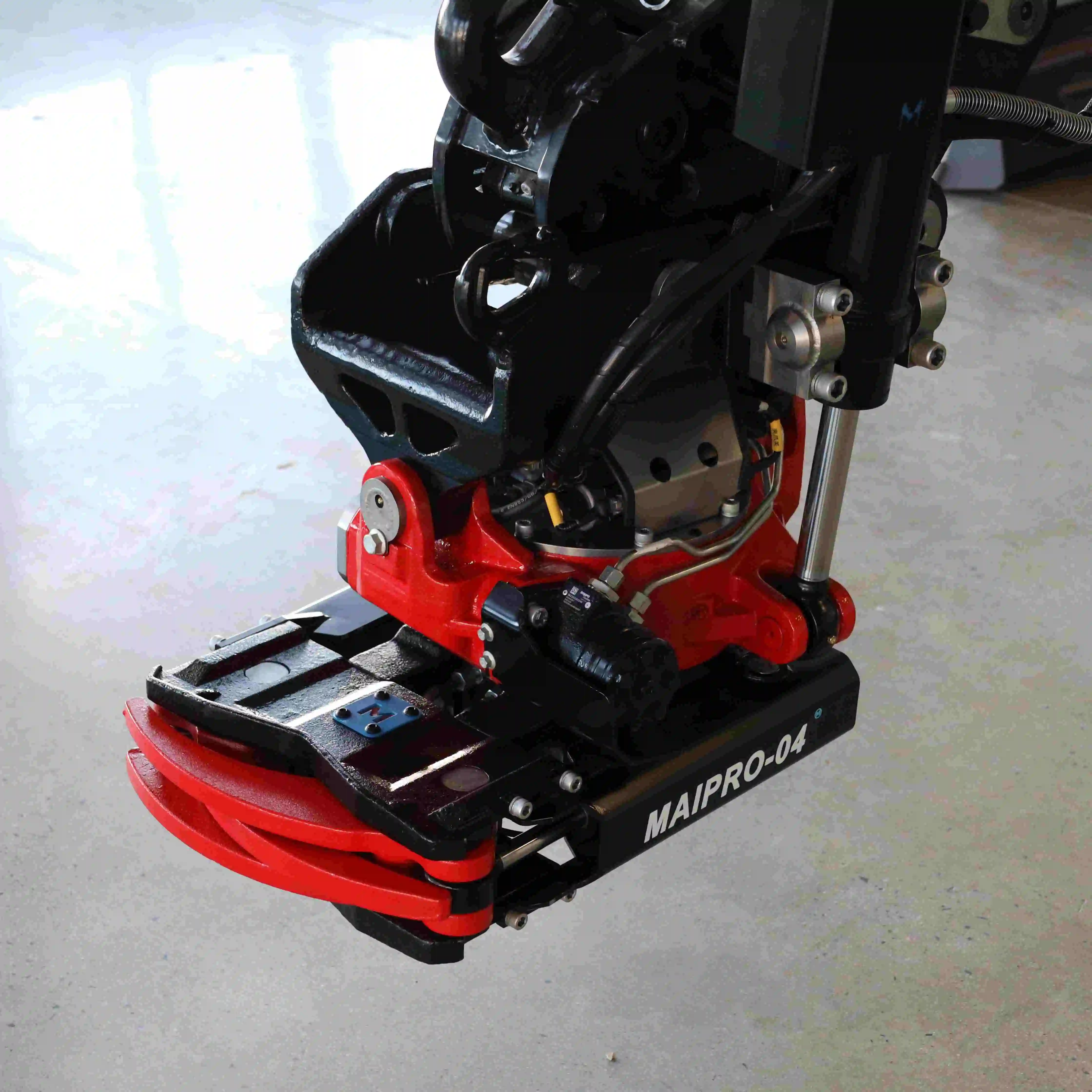 Tilt Rotating Hydraulic Quick Hitch Tilt Rotator For 6 Tons Excavator