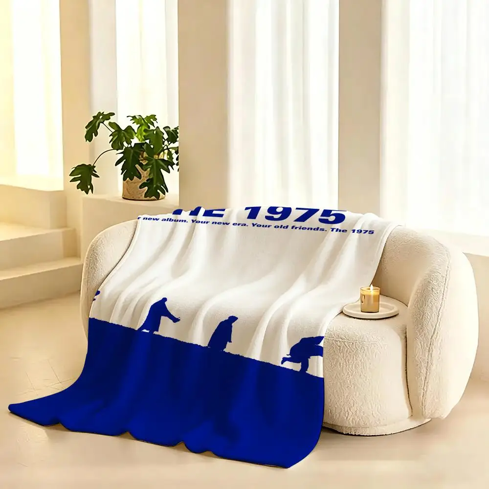 The1975 band Throw 240g Lightweight Flannel Blanket, Soft Skin Throw Blanket for Sofa Bedroom