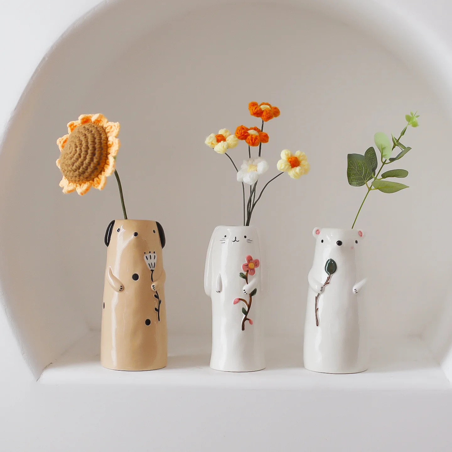 Cute Cartoon Ceramic Hydroponic Plant Pot Mini Flower Vases for Dried Flowers Creative Desktop Decoration Gift for Living Room