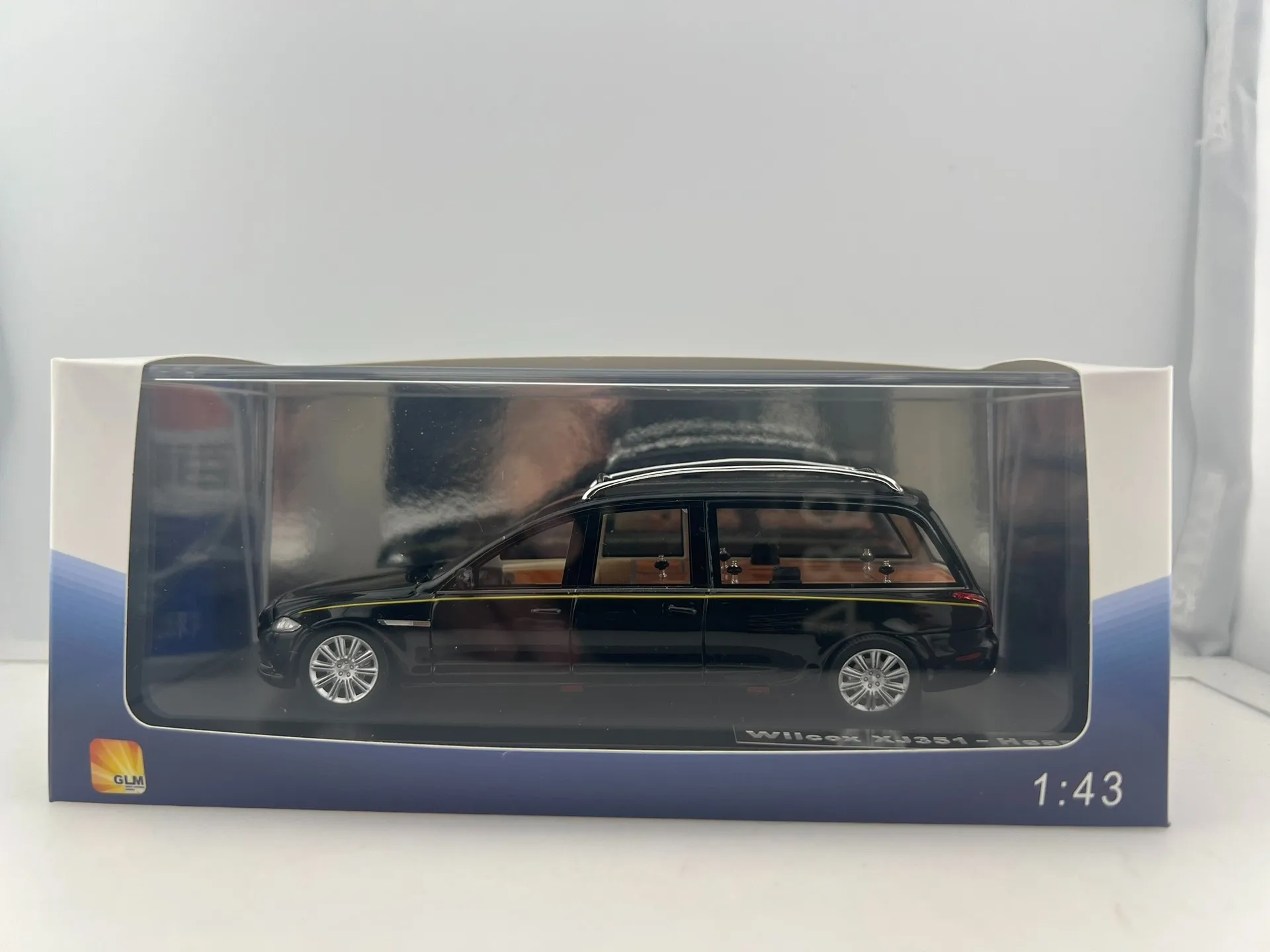 

Литой под давлением GLM масштаб 1/43, Jaguar XJ, модифицированная модель автомобиля из тяжелой смолы дальнего действия, Коллекционная игрушка, подарок, сувенир, украшение для дисплея