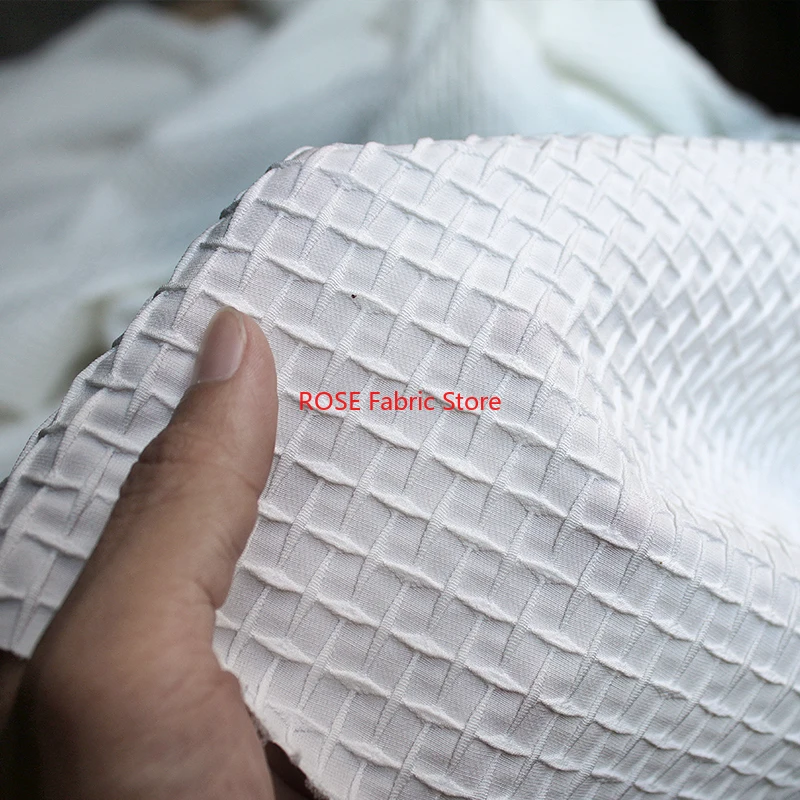 

3D клетчатая текстурированная жаккардовая белая ткань для пальто, дизайнерского шитья, платья своими руками, праздничного платья