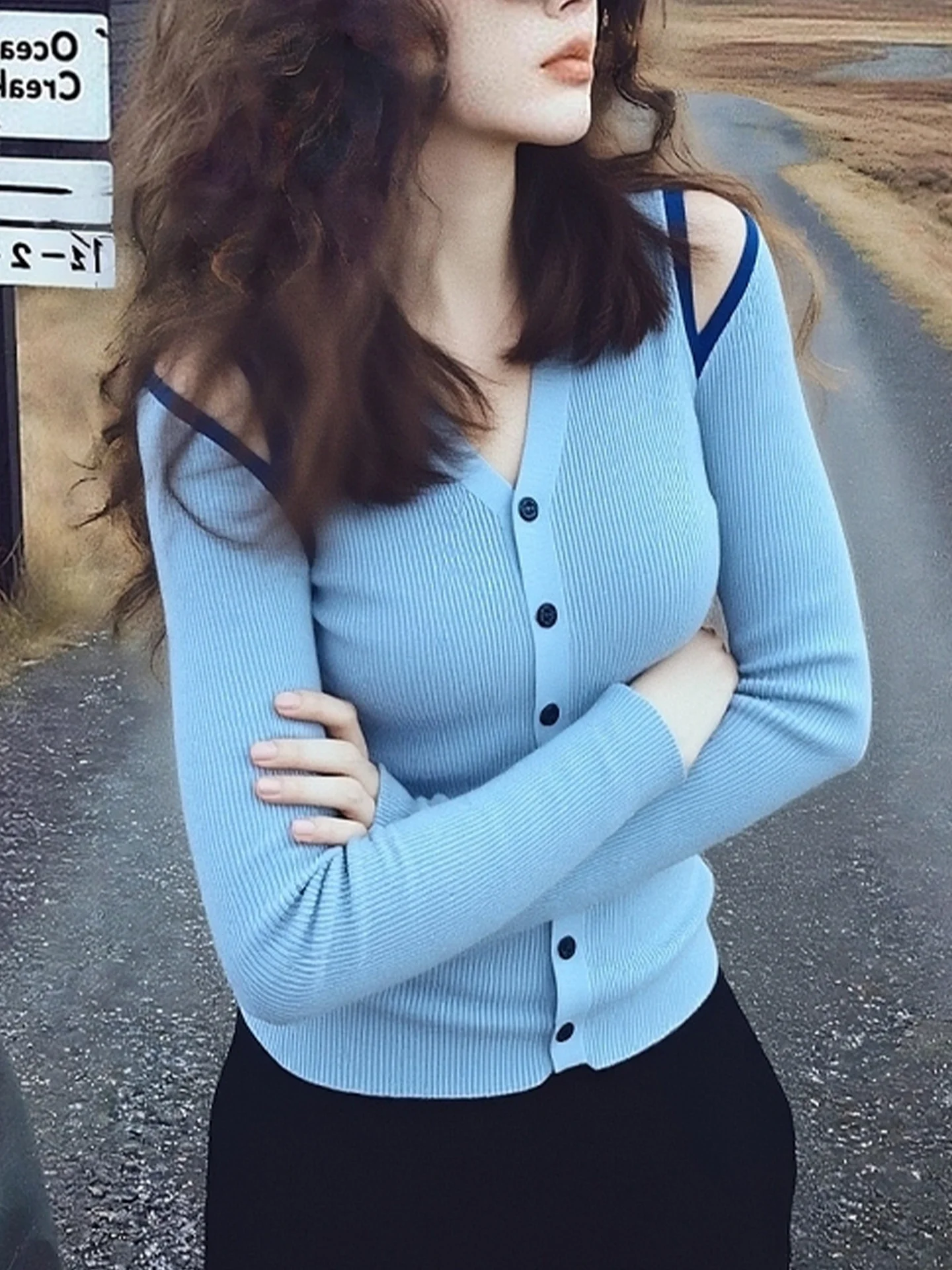 Faionable Knitted V-Ne oulder Bared Long Sve Base irt Winter Season Single Button Design Color Colion Faion Top