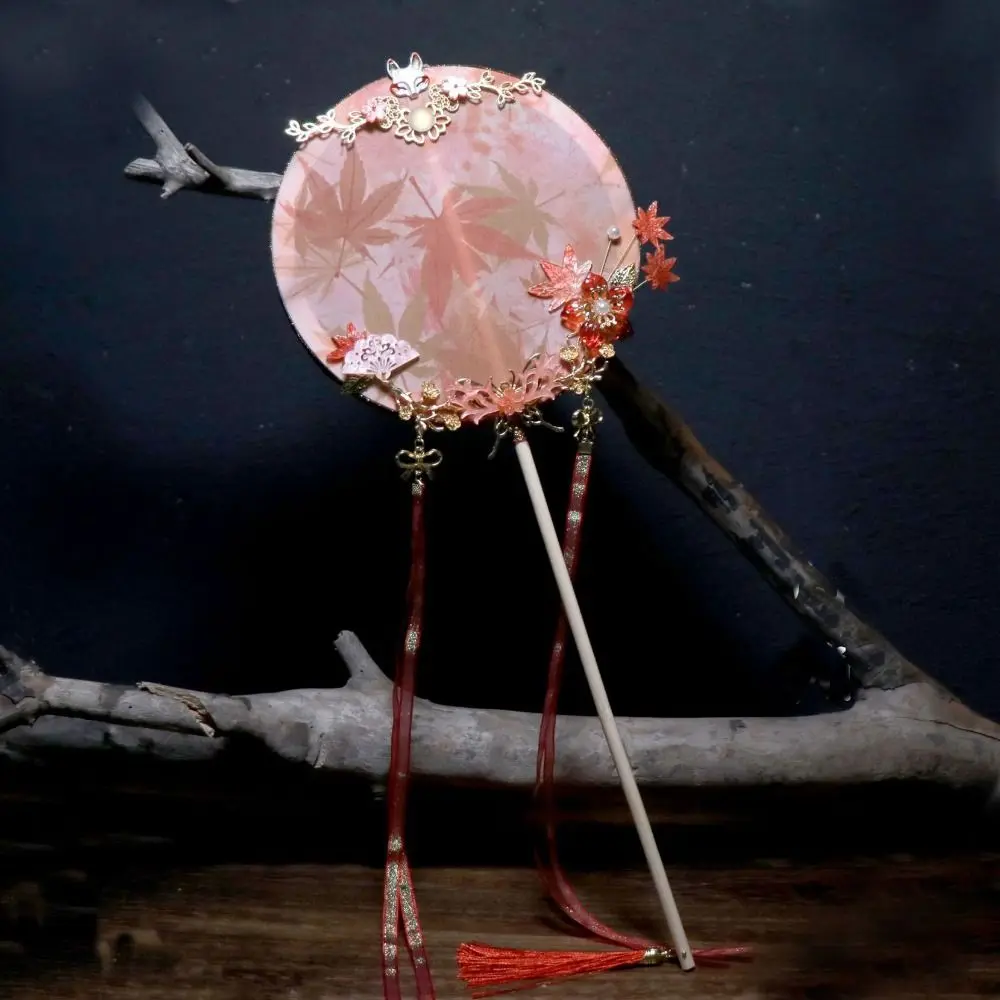 Dunhuang Chinese Style Chinese Embroidery Fan with Pendant Handheld Bridal Group Fan Ancient Tassels Silk Fan Wedding