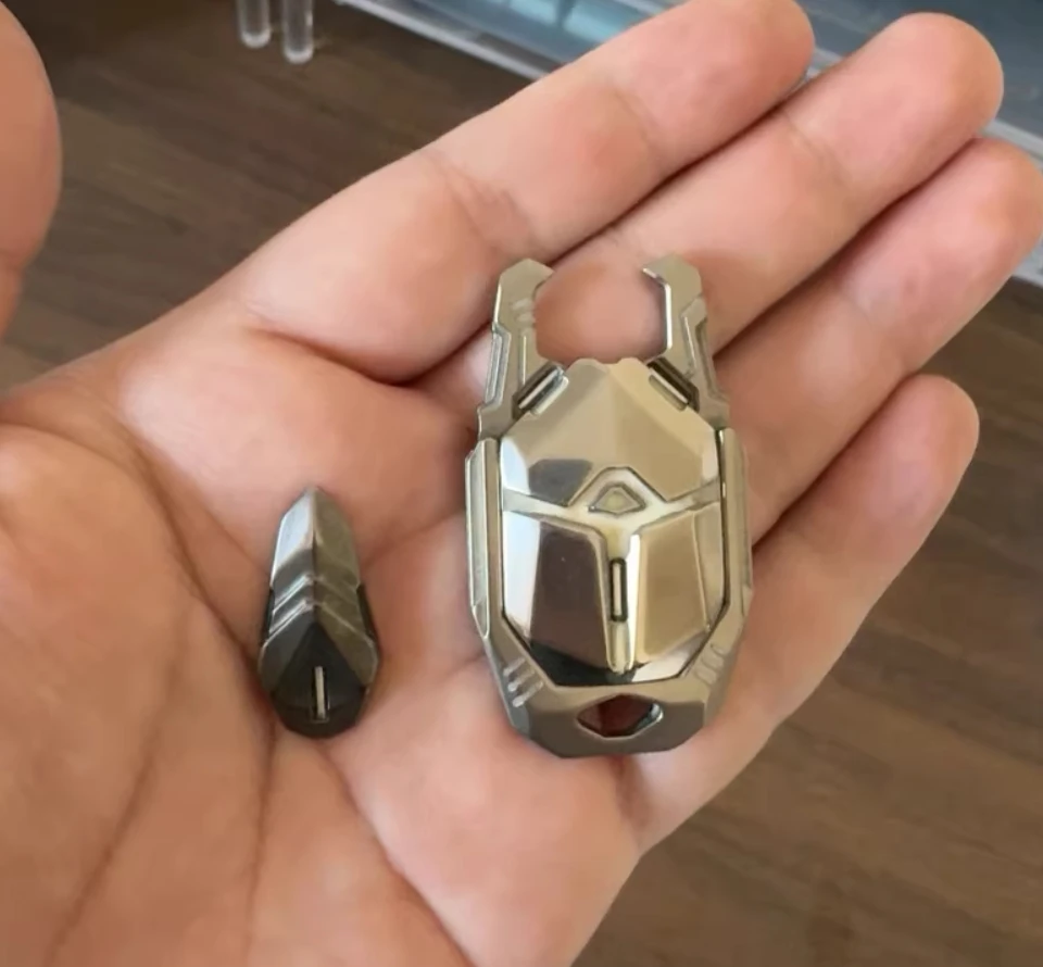 

Б/У EDC ONE Studio Scarab 2.0 Декомпрессионные игрушки