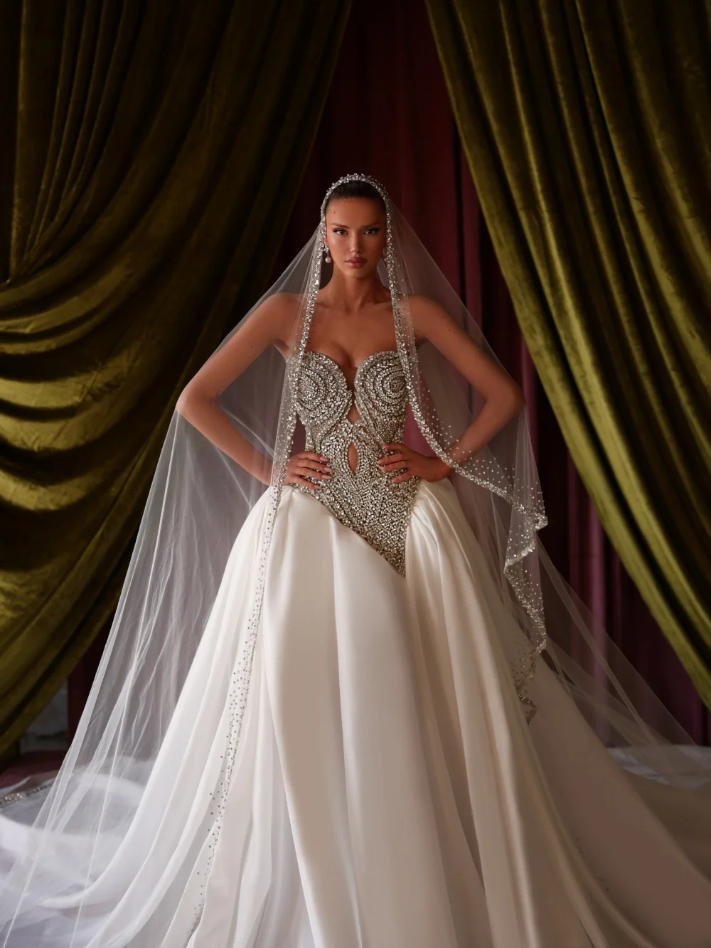 Luxury Beaded Bodice Detachable Overskirt Ballgown Wedding Dress 2026 NO Veil Customized Bridal Gown Vestido De Novia For Brides