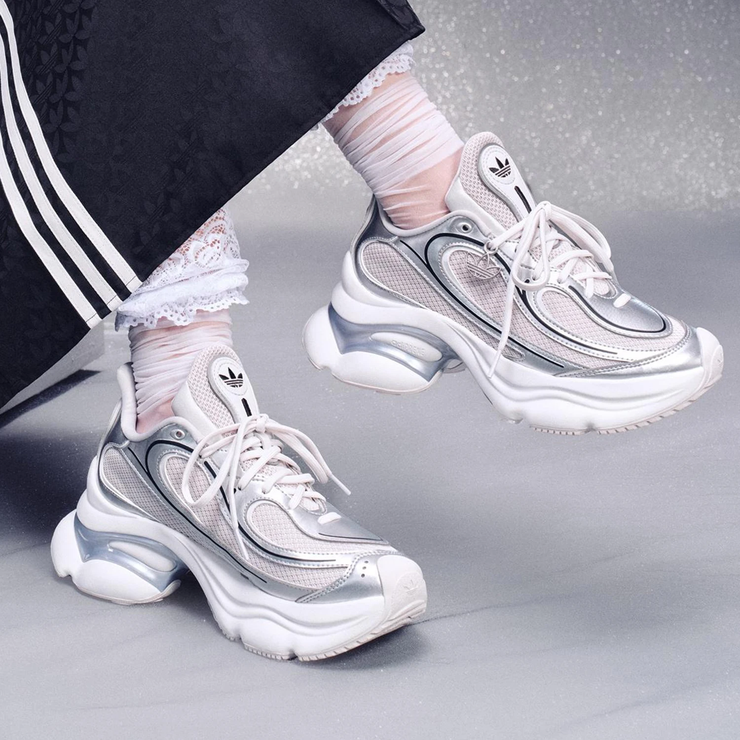 

Adidas genuine clover women's thick soled wear-resistant sports dad shoes KI0557