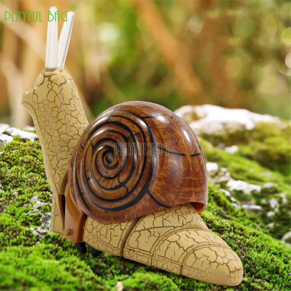 Realistic Remote Control Snail Toy Electric Crawling Insect Model for Kids Fun Interactive RC Animal Toy Gift HG42