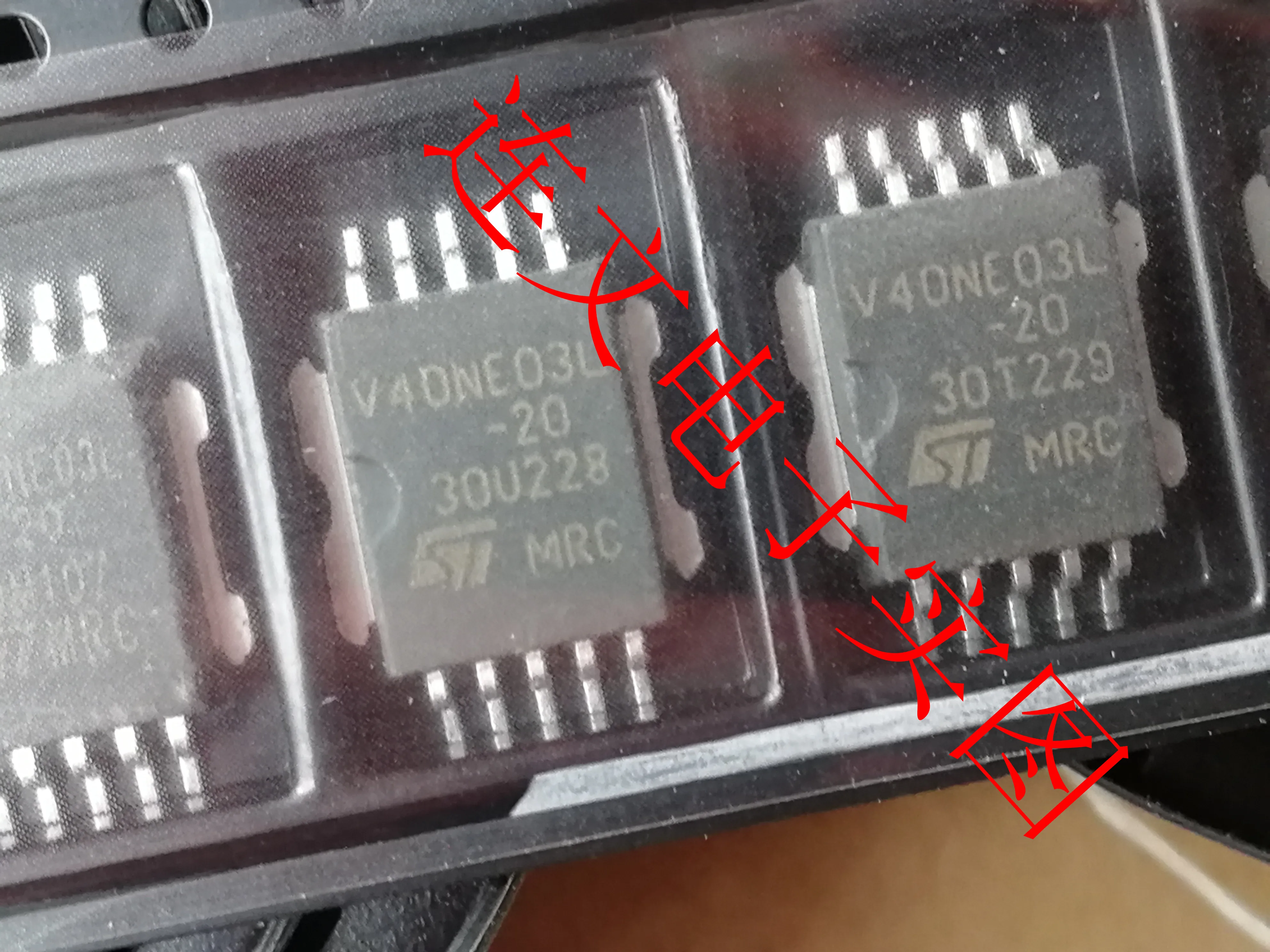 

Free shipping V40NE03L-20 10PCS