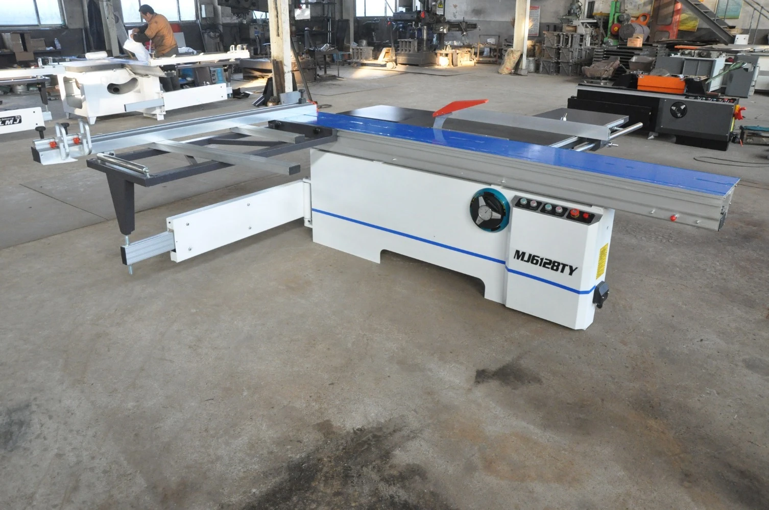 Factory Supply Horizontal MDF Cutting Wood Panel Saw Other Woodworking Machine with Core Motor Component