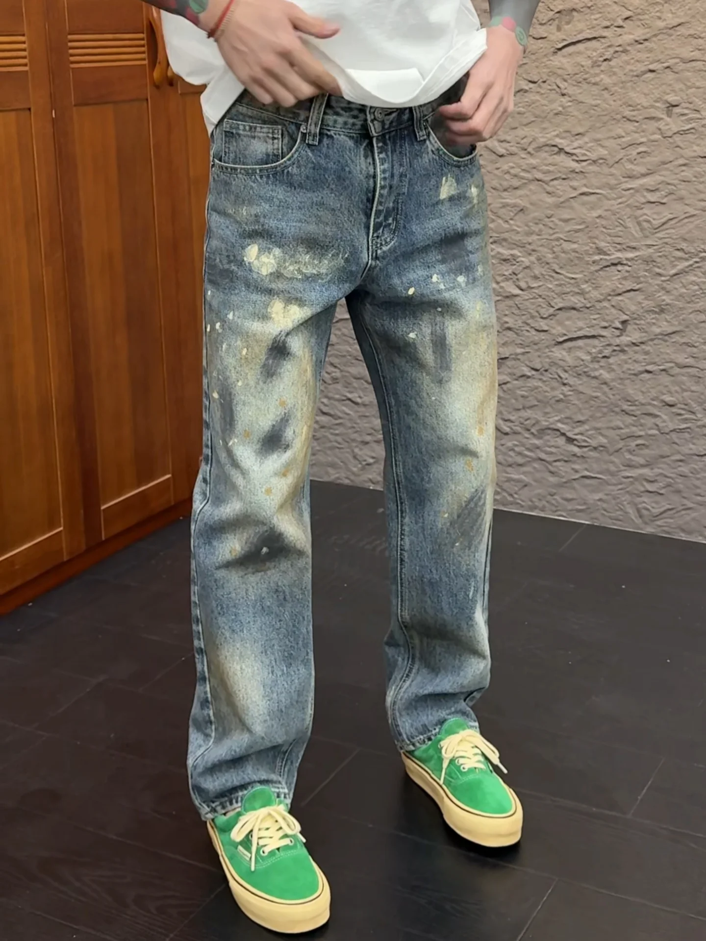 

Зимние новые джинсы в американском стиле, модные, с эффектом крашения, винтажные, мужские, повседневные, прямые, с ручной росписью