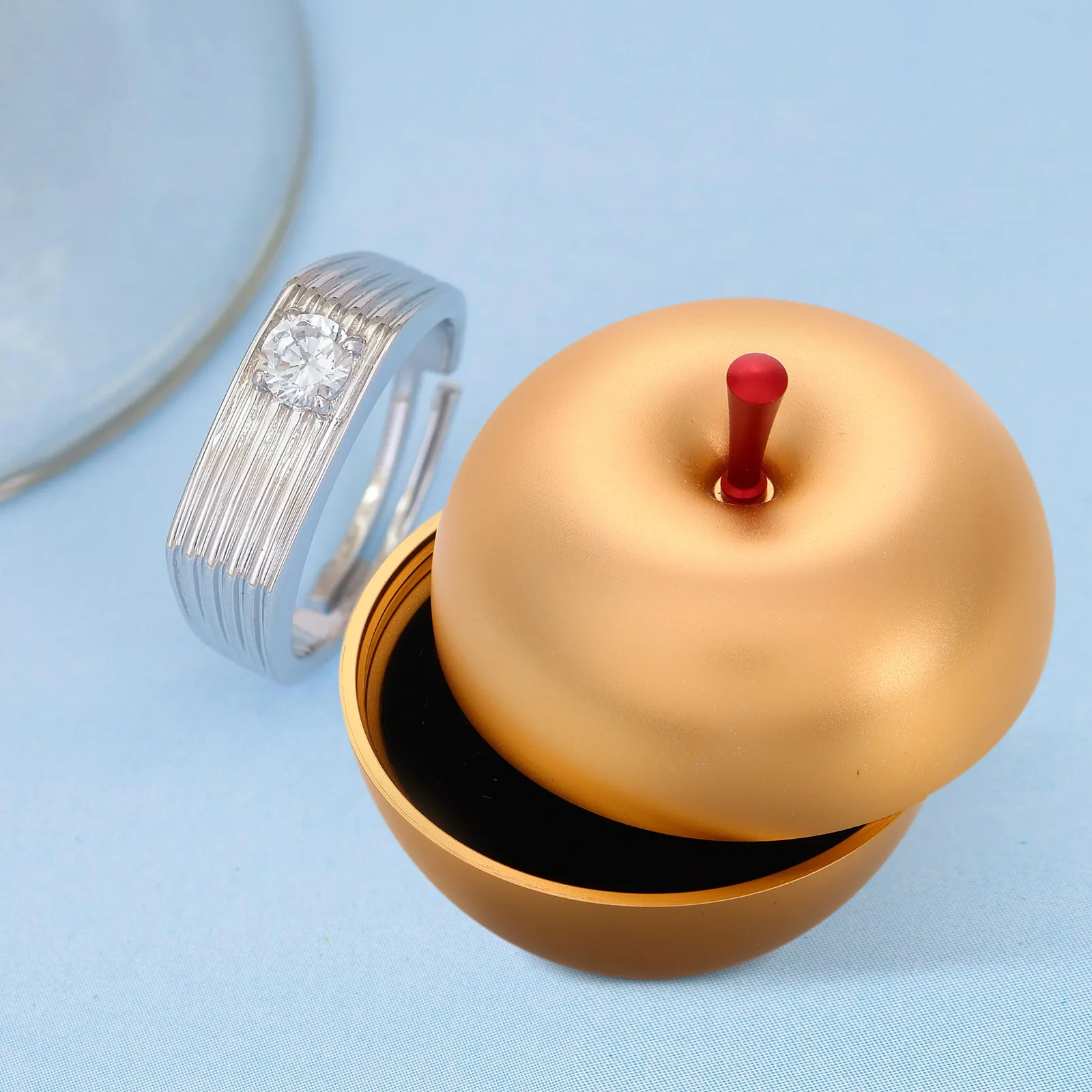 Creative Shaped Golden Jewelry Box Metal Ring Storage Container for Engagement Ring Proposal Christmas Wedding Anniversary